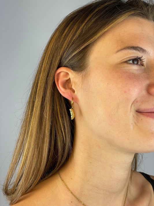 Earring Croissant Gold