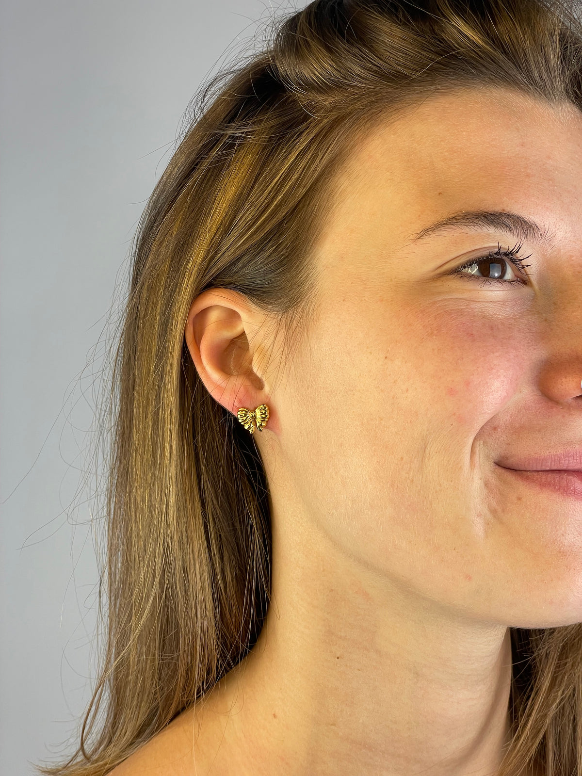 Bow Gold Earring