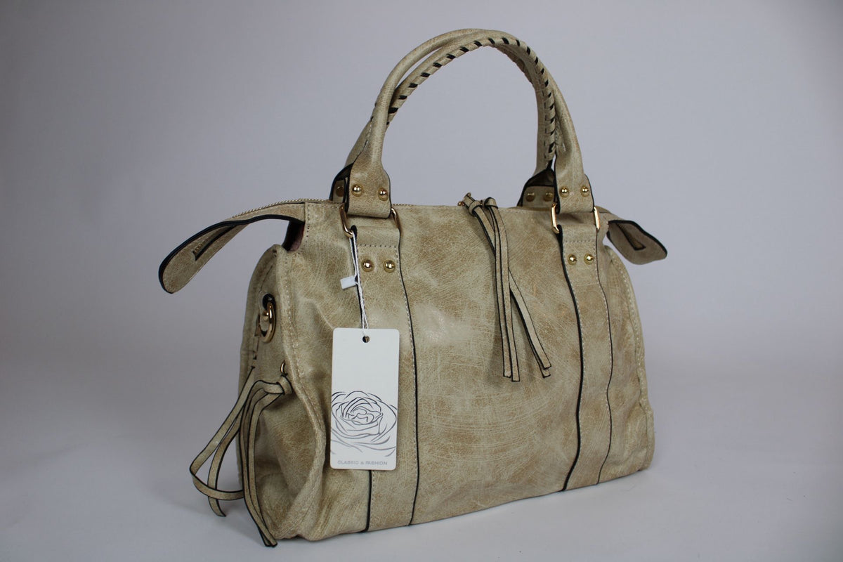 Noémi Bag L