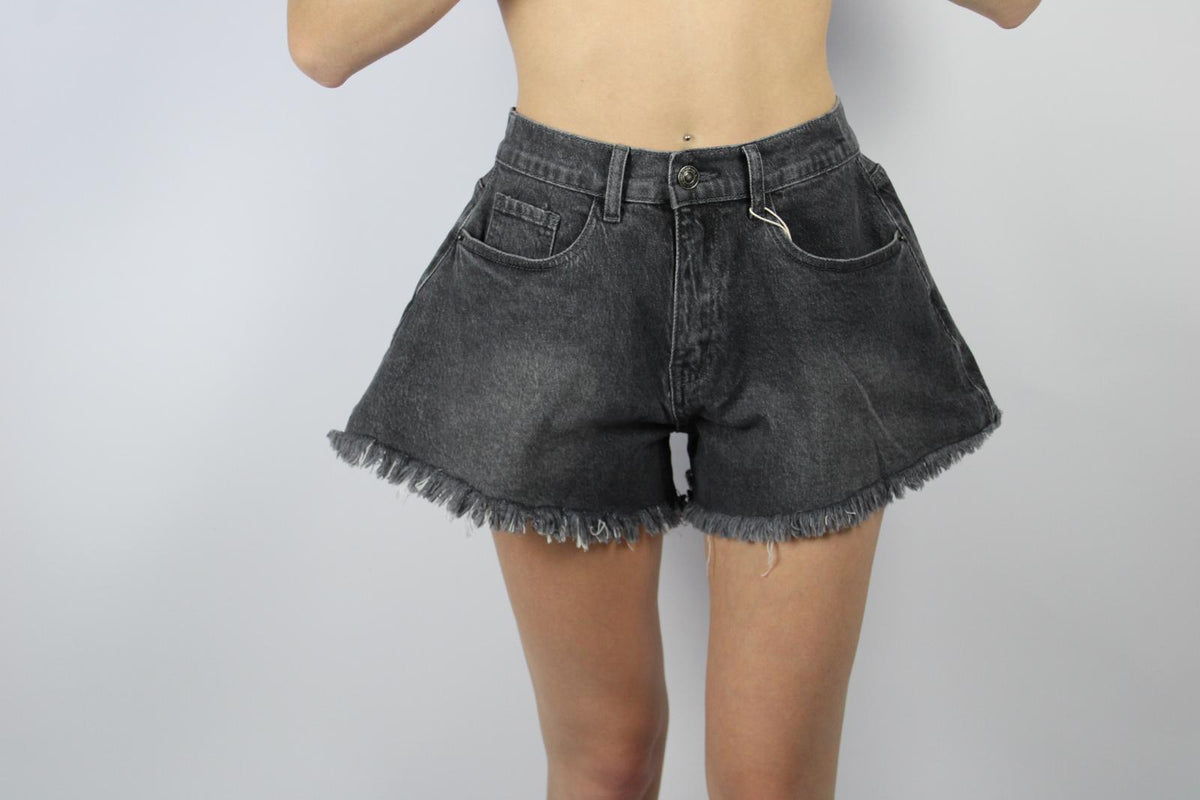 Elly Short
