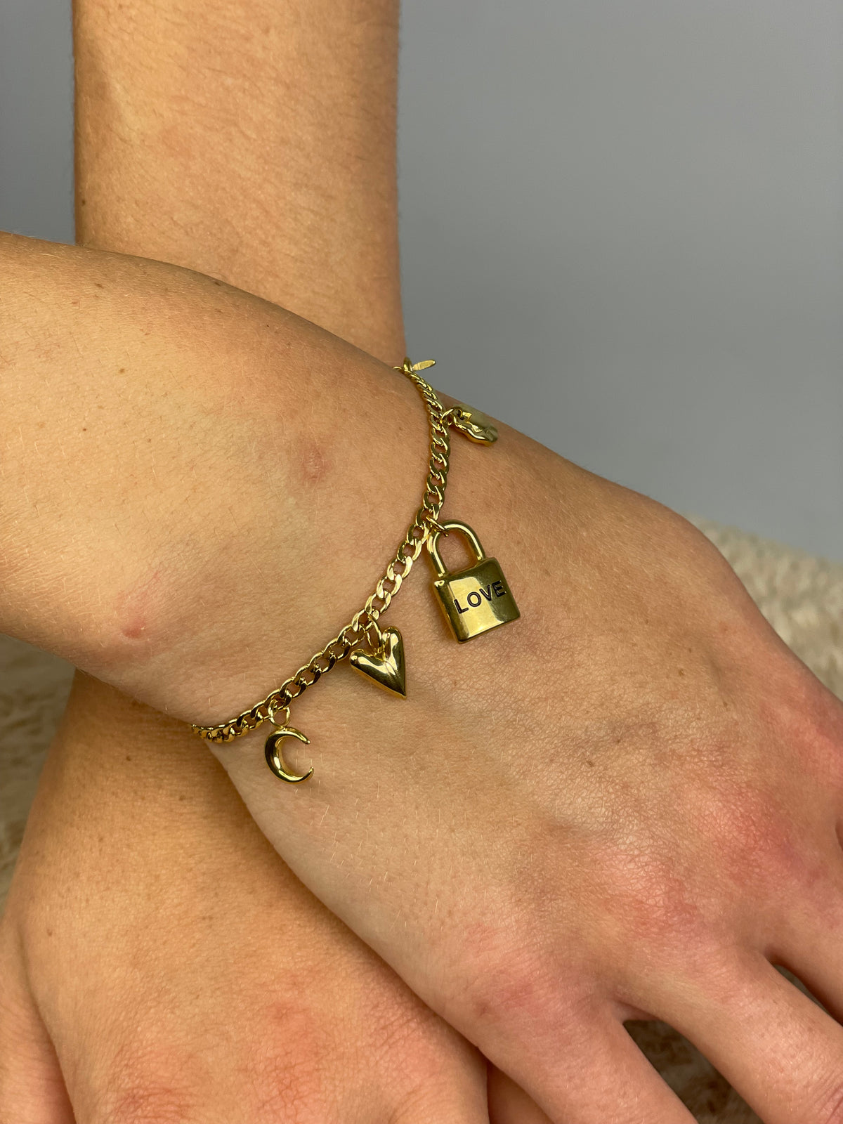 Bracelet Gold Charms